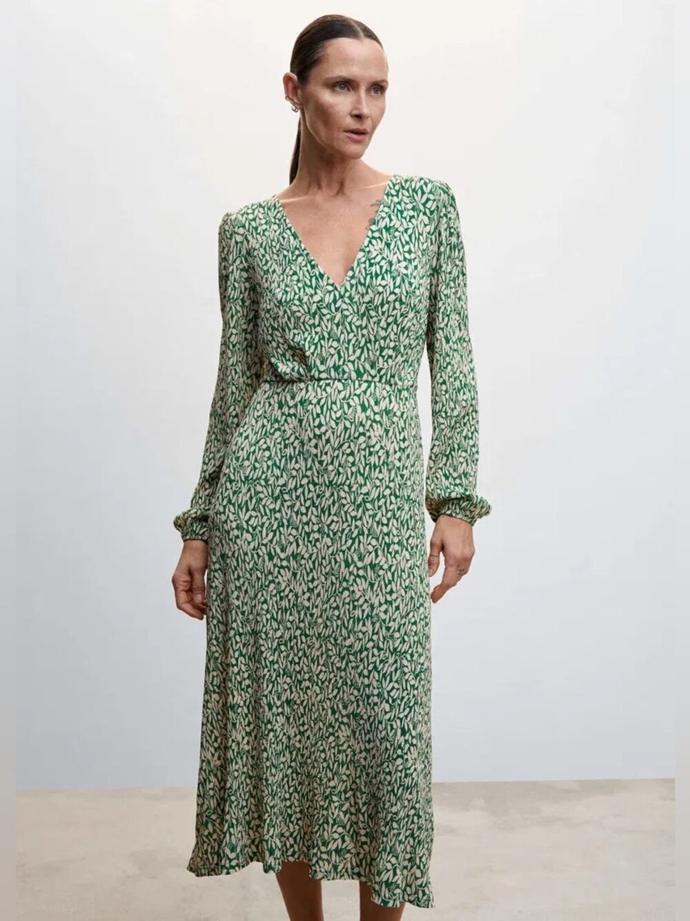 Mango Crinkle A-Line Midi Dress in Green and White Floral - Size US 8